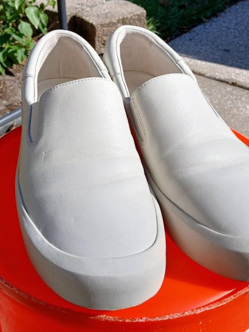 Vince "Ginelle" Leather Slip-On - Picture 2 of 8